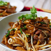 Cantonese Kuey Teow with Beef