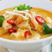 Curry Laksa with Chicken and Prawn