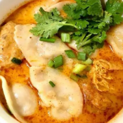Dumplings in Laksa Soup (8 Pcs)